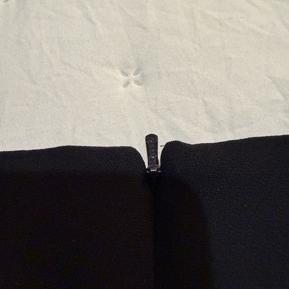 Evan-Picone Y2K Sleeveless Black Dress with Bead Accent Size 12P - Picture 7 of 9